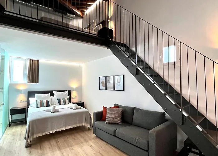 Feelathome Conde Апартаменты Малага