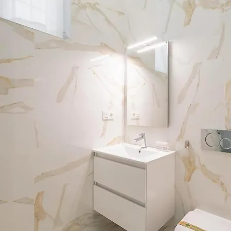 Feelathome Conde Apartment